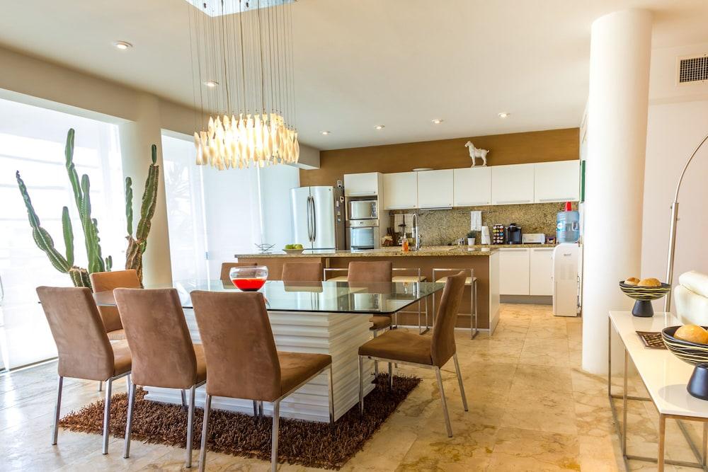 Magia Beachside By Bvr *